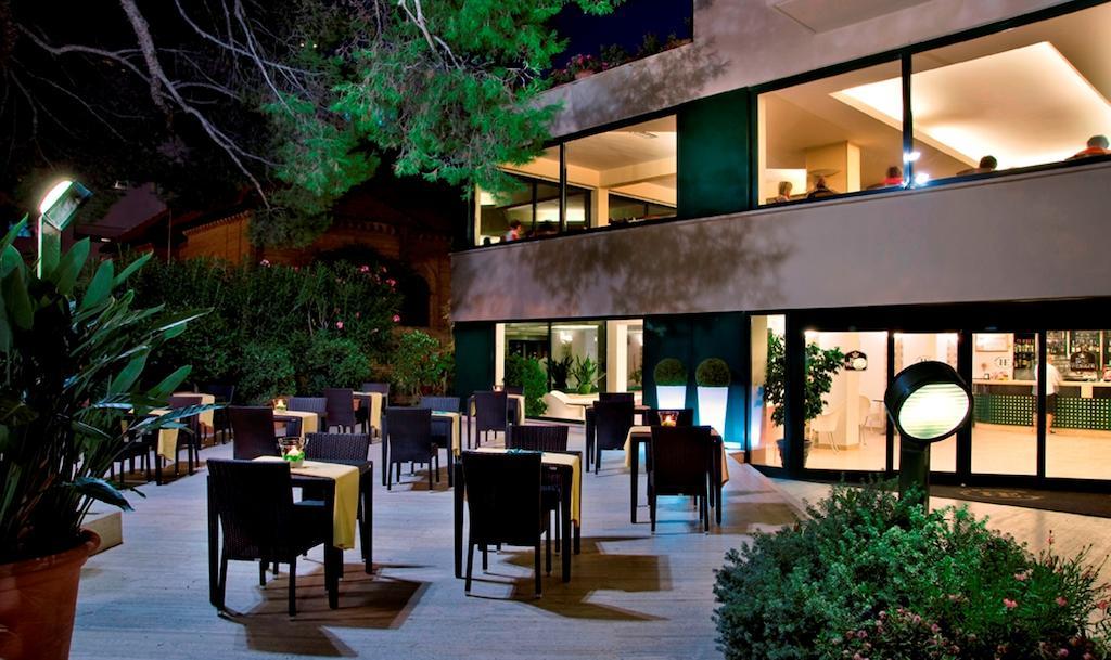 Hotel Europa Beach Village Giulianova Exterior photo