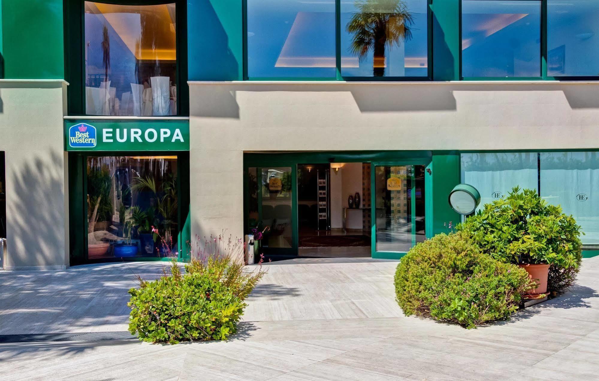 Hotel Europa Beach Village Giulianova Exterior photo